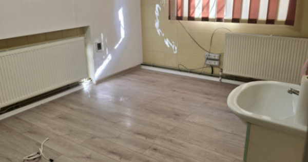 Cabinet medical de &icirc;nchiriat &ndash; parter | Zona Precista, Pi