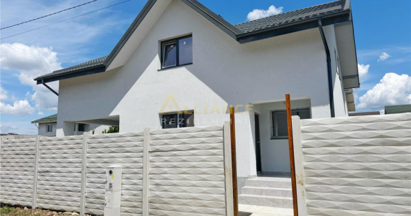 4 camere 3 b?i teren 308mp Str. P?dur