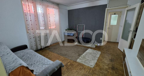 Apartament 2 camere de vanzare etaj intermediar 2 balcon Rah