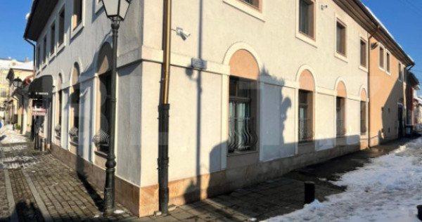 Investiție Premium: Bistro, Casă și Birouri &icirc;n Centrul I