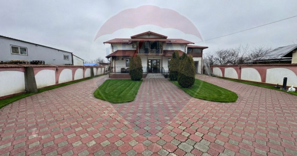 Casă / Vilă cu 5 camere de v&acirc;nzare