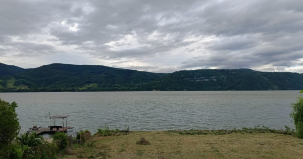 Teren clisura Dunării 1480mp