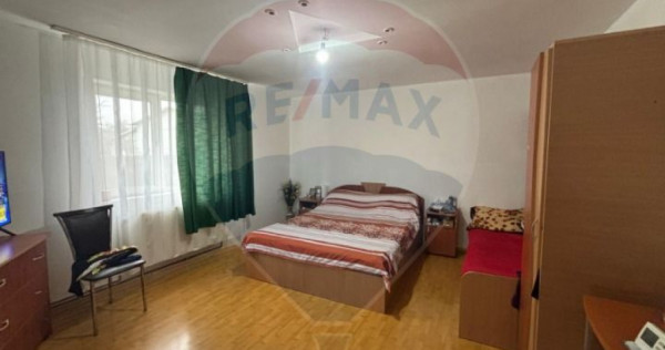 Casă spațioasă cu garaj - Mogoșoaia, foarte aproape d...