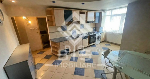 Apartament 4 camere scara interioara