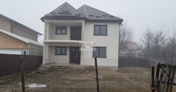 Vilă P+1 | 504 mp teren | Zonă OMV &ndash; Str. Primăverii...