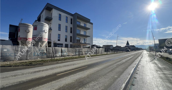 Apartament la cheie cu 3 camere 2 bai si 2 balcoane zona Pic