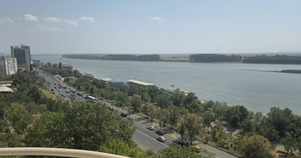 Exclusivitate - Apartament 3 camere, 92 mp - Faleza Dunar...