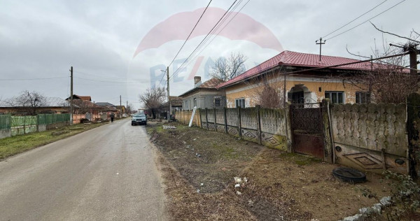 Casă / Vilă cu 3 camere de v&acirc;nzare