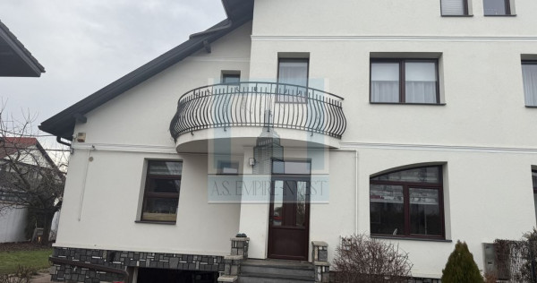 Casa/Villa 7 camere, singur in curte - zona Tractorul/Brasov