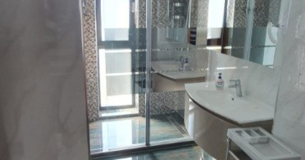 Mamaia , garsoniera lux , loc de parcare inclus