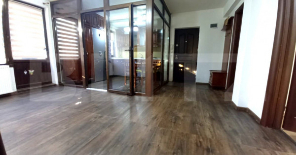 Blitz - Apartament 3 camere Europa, curte 49 mp, parcare!