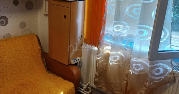 Camera- de inchiriat - Tractorul