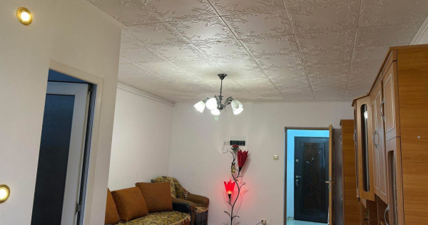 Garsoniera decomandata - zona Astra