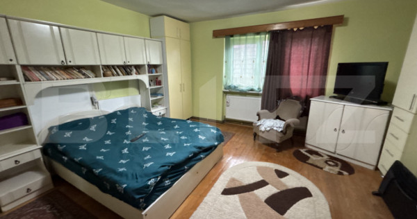 Casa de vanzare, 98 mp, zona Centru