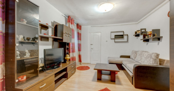 CAROL - REGINA MARIA, CASA 63 MP!