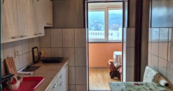 Apartament 2 camere, decomandat - zona Grivitei