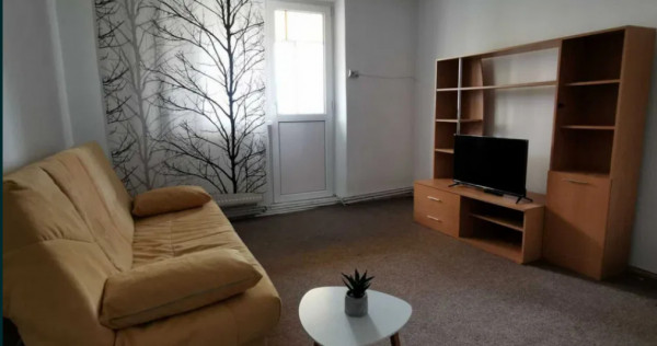 Apartament 2 camere, semidecomandat - zona Vlahuta