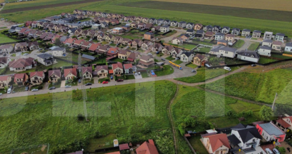 Teren intravilan pentru dezvoltare townhouses &ndash; 29.550 mp