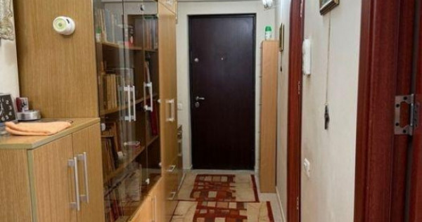 Casa de Cultura, decomandat, 2 camere, 61mp, gaze, mobilat