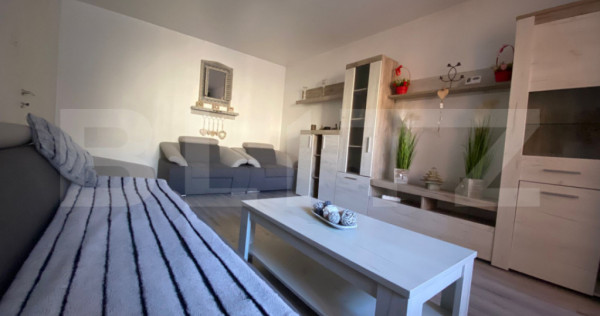 Apartament 3 camere, 75 mp, zona Soarelui