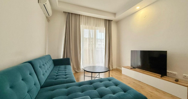 COSMOPOLIS - Aparatament 3 camere mobilat si utilat, vedere piscina