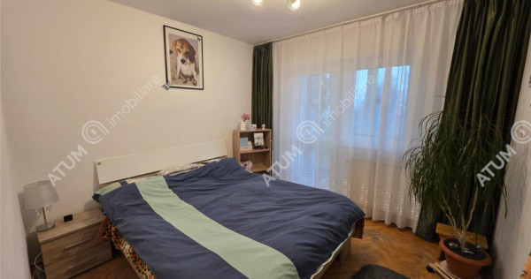 Apartament cu 3 camere decoamndate in zona Valea Aurie din S