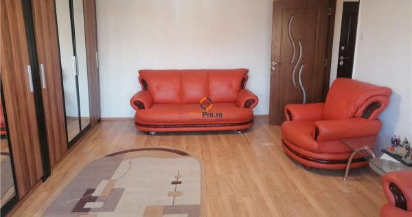 Decomandat Spatios cu Centrala zona Vladeasa