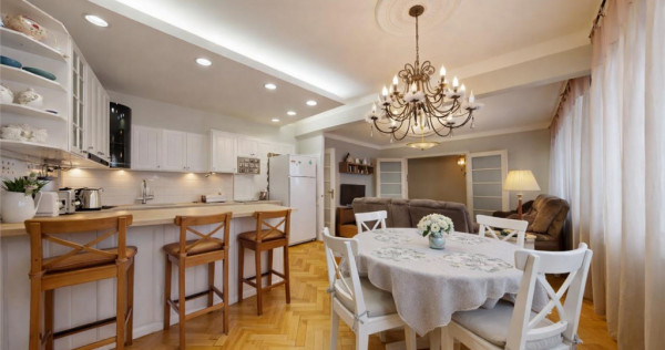 Film3D! Proprietate regim special, 3bai, balcon, mobilat, ac