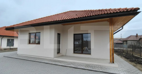 Casă individuală 4 camere, 114 mp utili, teren 750 mp, Juc