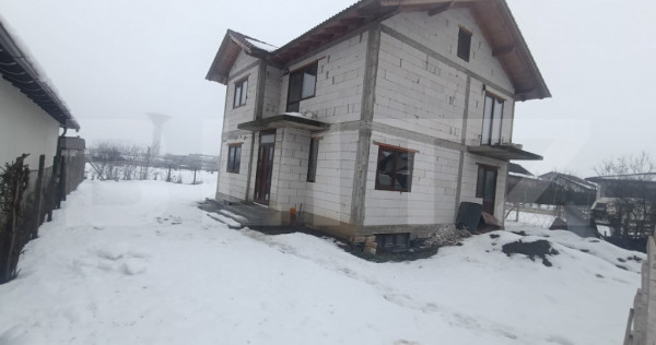 Casă 270 mp utili la roșu, 7 camere, teren 500 mp &ndash; zona