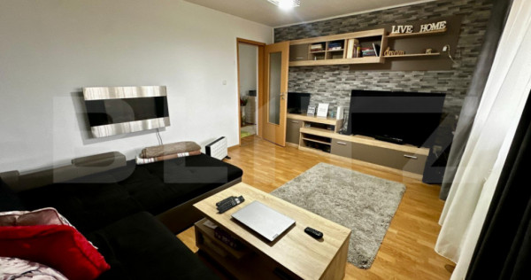 Apartament 3 camere, 73 mp, terasa de 66 mp, zona Cetate