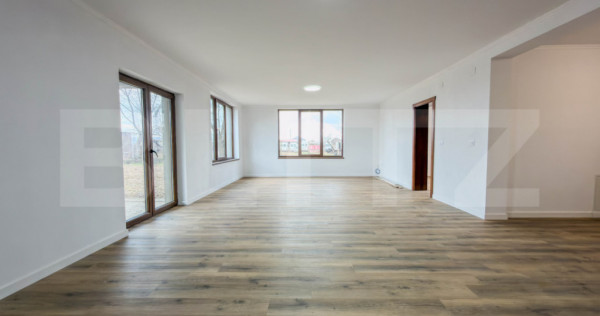 Casa spatioasa 4 camere, parcare, curte 2000mp. Ideala famil