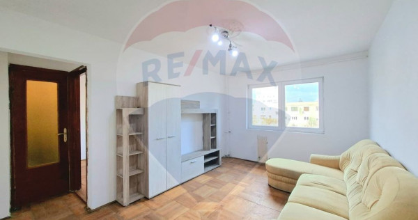 Apartament 3 camere | Zona Romanilor | Etaj 4/4 acoperiș...