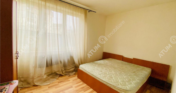 Apartament cu 3 camere si gradina proprie in Vasile Aaron di