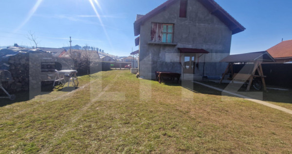 Casa 5 camere Tarlungeni (nu Izvor) teren 800 m, cartier no