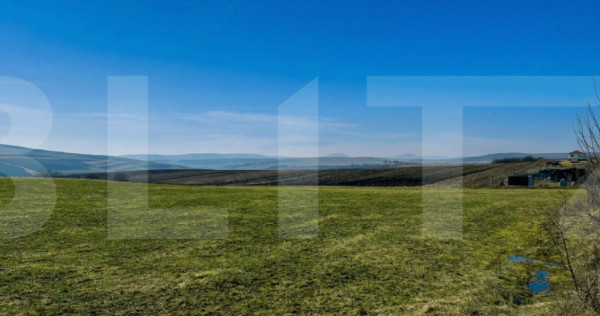 Teren intravilan cu panorama - 1833mp - Rediu comuna Aiton