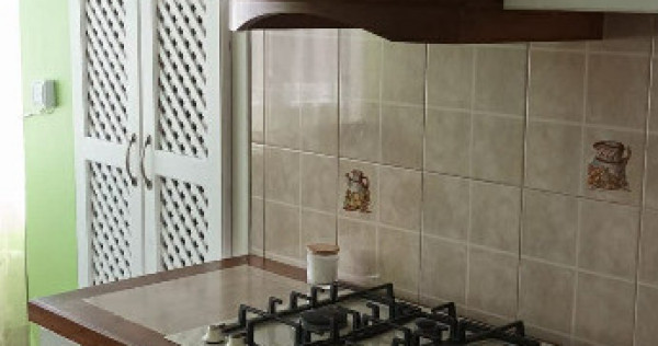 N Apartament de 3 camere zona BARTOLOMEU