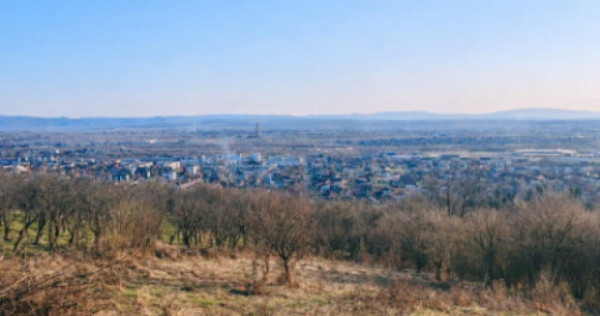 Teren intravilan de v&acirc;nzare, 734 mp, zona Valea Borcutului