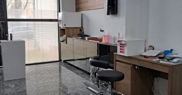 Spatiu comercial,2 băi,zona Frumoasa,vis-s-vis de Mănăstirea Frumoasa