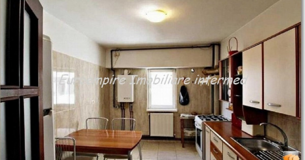 Apartament 3 camere decomandate zona Tomis 1