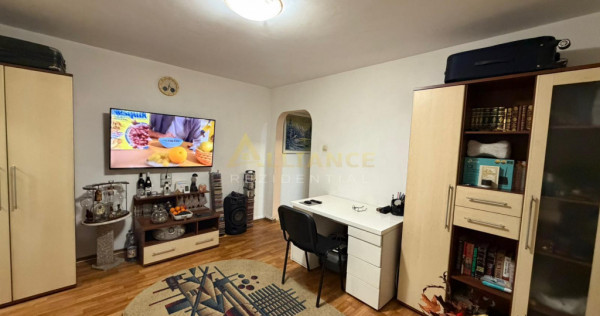 2 CAMERE PIATA RESITA