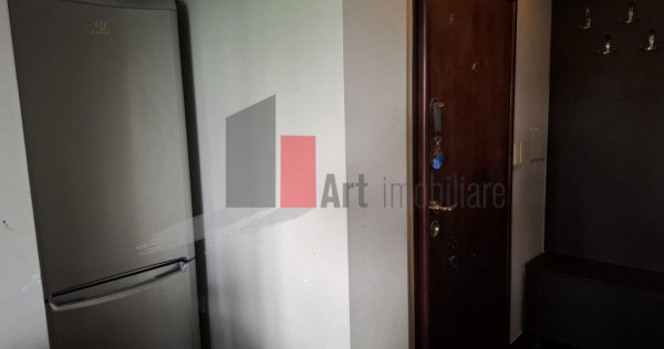 V&acirc;nzare apartament 3 camere Obregia