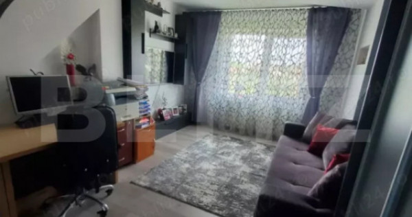 Apartament 3 camere decomandat, mobilat și utilat