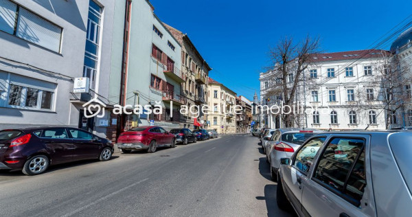 Etaj &icirc;ntreg vis-&agrave;-vis de Tribunalul Arad | 269 mp | Dem...