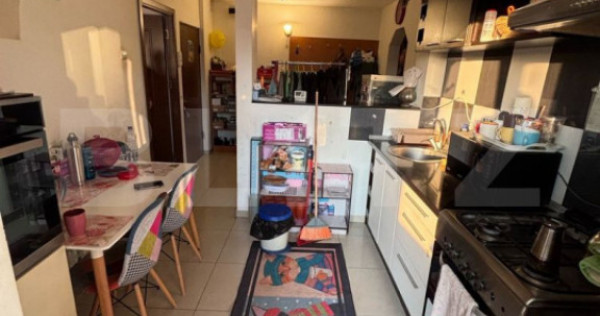 Apartament 3 camere, 67 mp, zona Nicolina