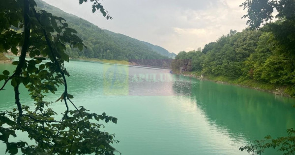 Teren cu deschidere la lac &ndash; Valea Doftanei, Prahova