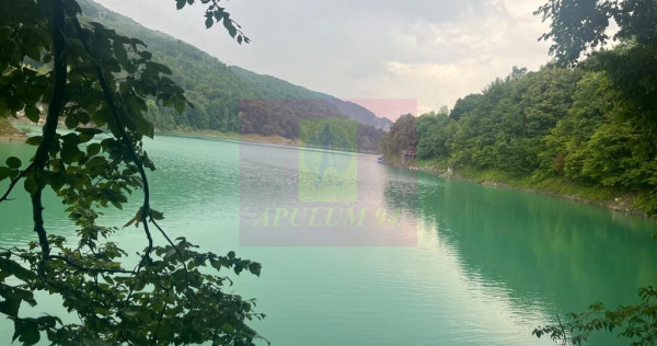 Teren cu deschidere la lac &ndash; Valea Doftanei, Prahova