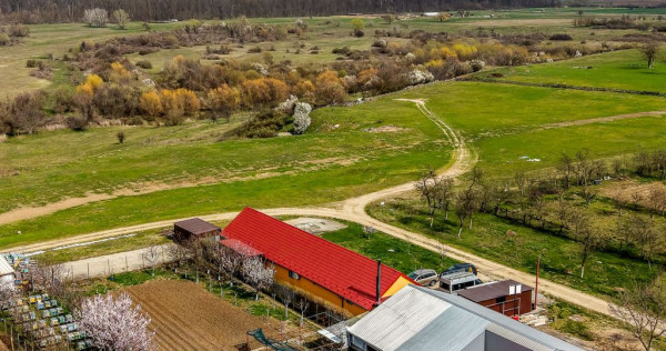 Casă modernă (2021) &ndash; Priveliște panoramică spre Lu...