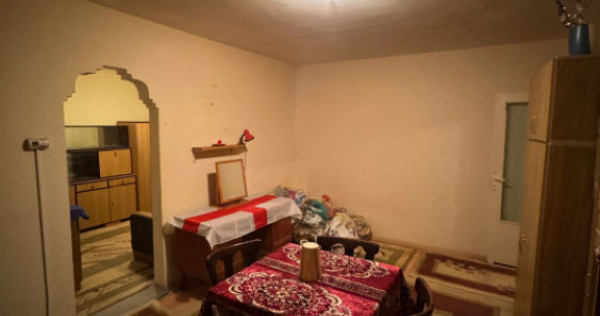 Apartament 2 camere, 41 mp, zona Decebal