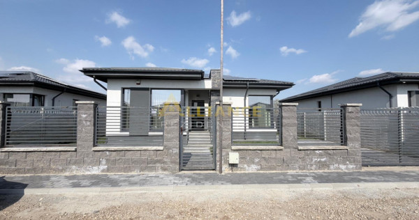 Casa Individuala - 3 camere, 2 bai, pompa de caldura, panour